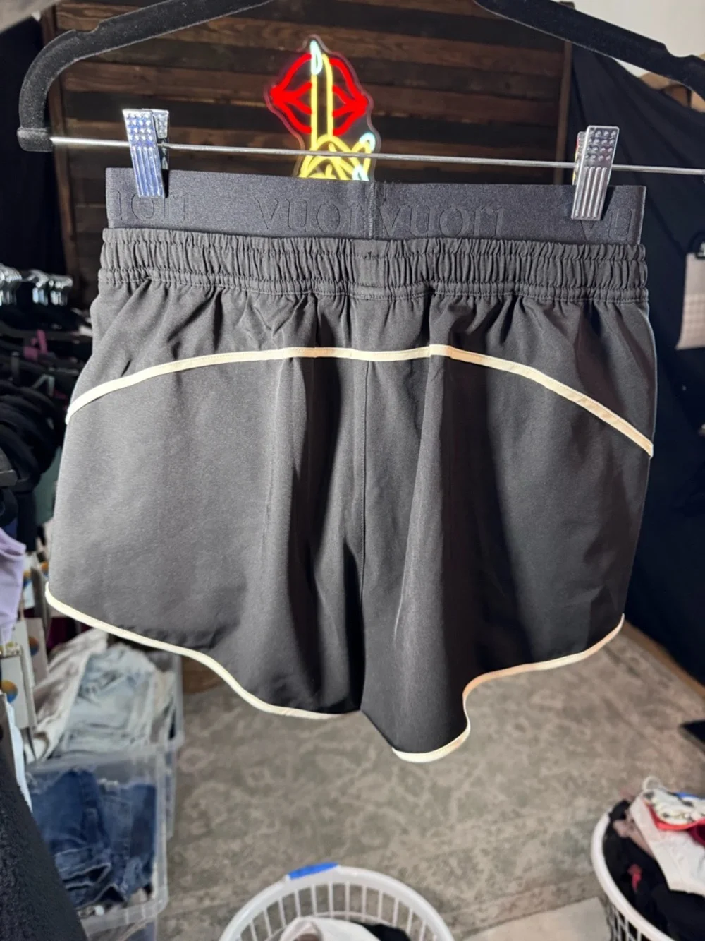 Vuori Luna Piped Shorts 2” - Picture 5 of 5
